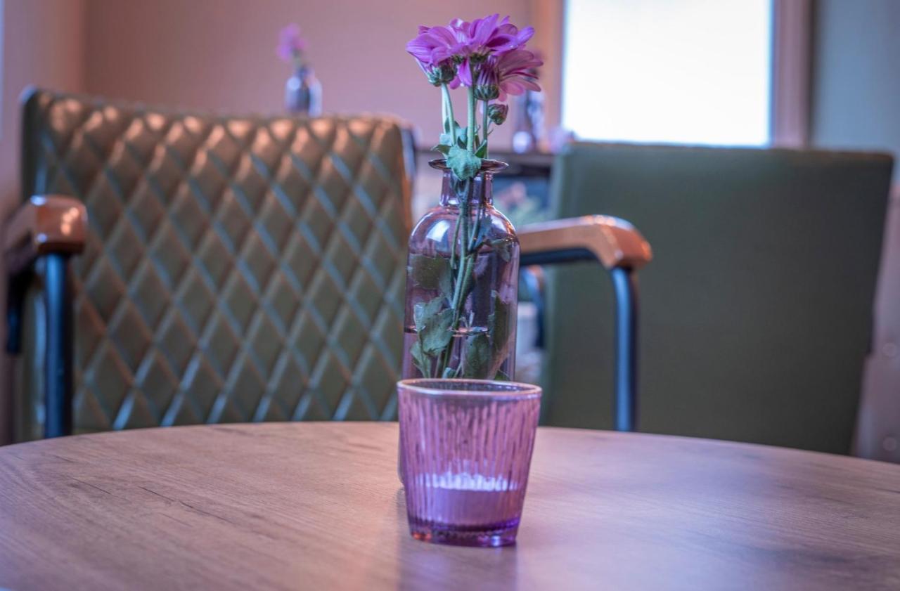 Village Bistro & Bar Fremdenzimmer Dettingen an der Erms Luaran gambar