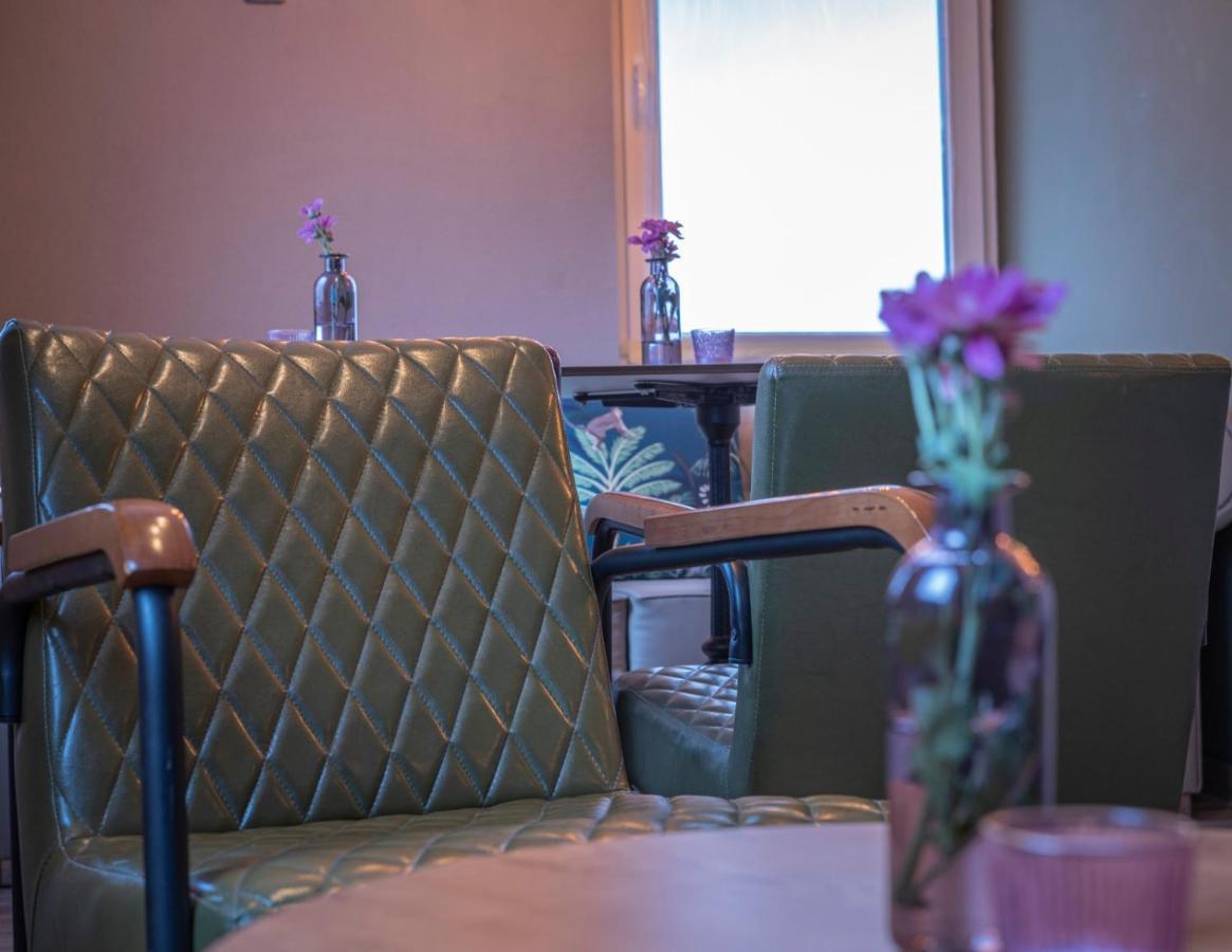 Village Bistro & Bar Fremdenzimmer Dettingen an der Erms Luaran gambar